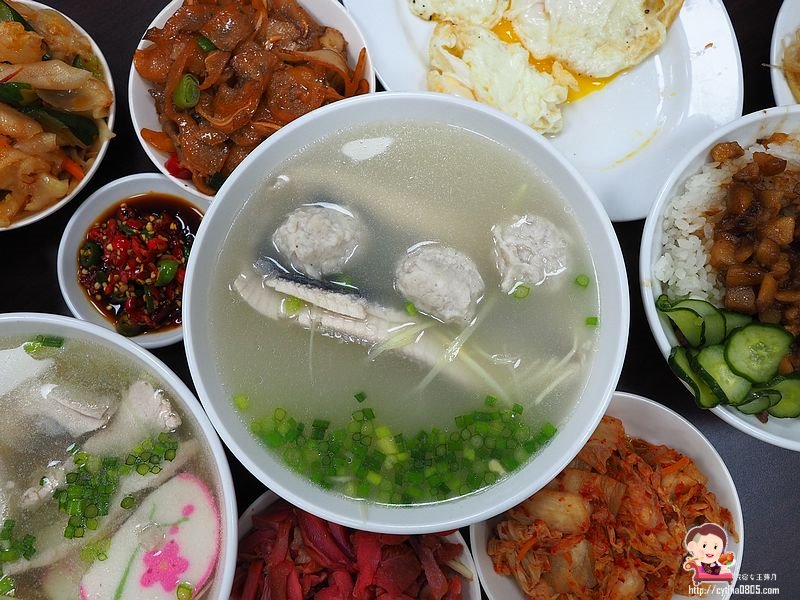 中壢早午餐,台南肉燥飯,平鎮早午餐,平鎮美食,手工魚丸,新屋交流道,綜合炒,虱目魚皮山蓋飯