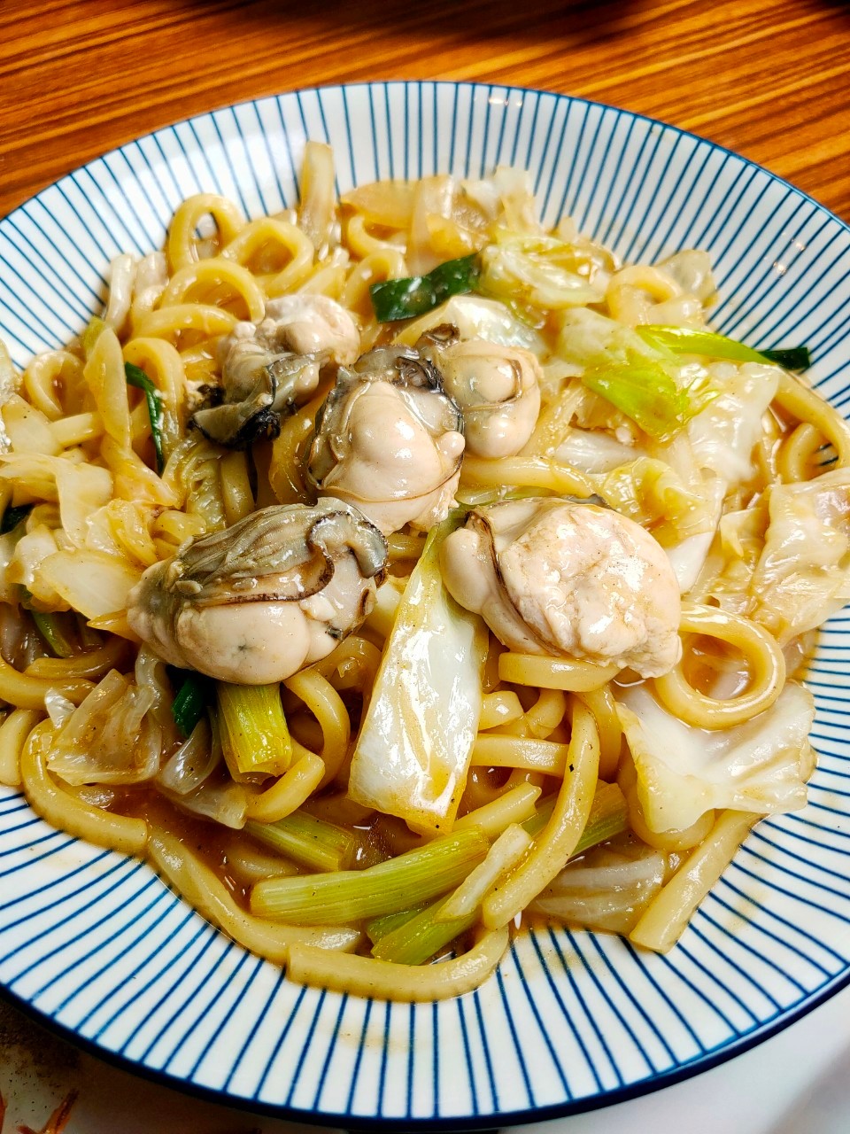 台北美食,松山區美食,萬里蟹,活體龍蝦,生猛海鮮,廣島生蠔,蚵仔烏龍麵,蟹黃咖哩麵包,漁聞樂,台北小巨蛋